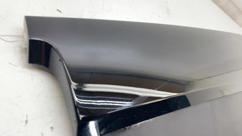 106659200A 16-20 Model X Front 1st Row Left or Right Seat Cover Trim Pad Gloss 1069755-00-A
