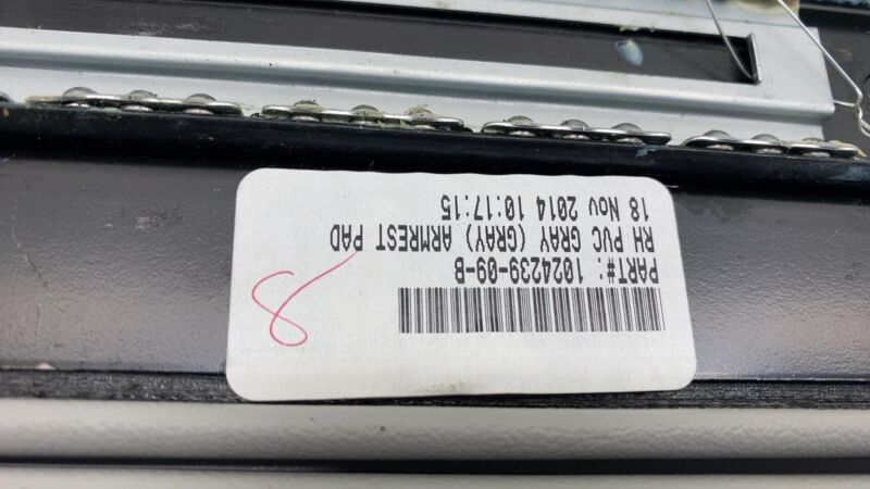 1024239 09 B 2012-2015 Tesla Model S MS PAIR Left & Right Center Console Armrest Pad Assy OEM