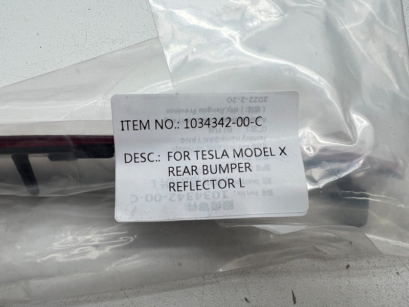 1034342-00-C ⭕16-23 Model X Rear Left & Right Bumper Lamp Reflector 1034342-00-C/1034343-00-C