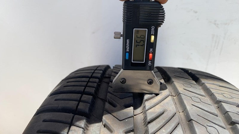 2017-2023 Tesla Model 3 M3 Michelin Wheel Tire 235/40ZR19 Pilot Sport