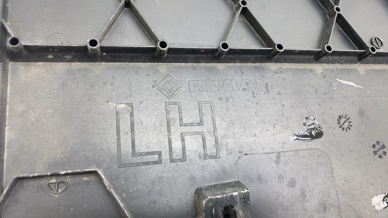 ⭕ 2022 Rivian EDV-700 Amazon Van Driver Side Molding B-Cladding Left P