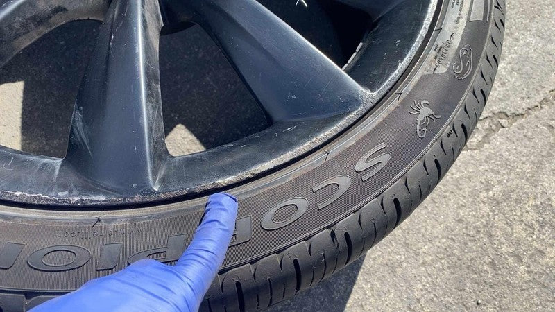 ⭕ 16-20 Model X Rear Wheel Rim 22X10J+35MM w/ Tire 285/35/ZR22 OEM 102