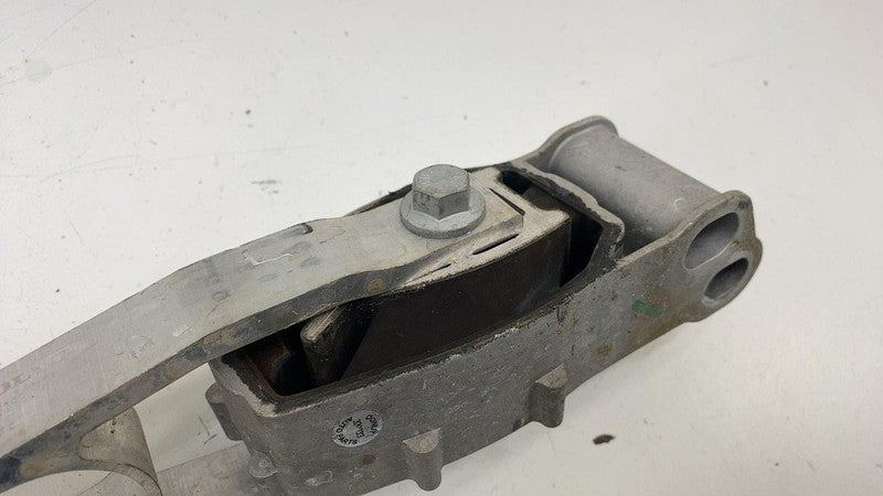 31686299 ⭕ 21-23 Polestar 2 Front Right Drive Unit Engine Motor Mount Bracket 31686299