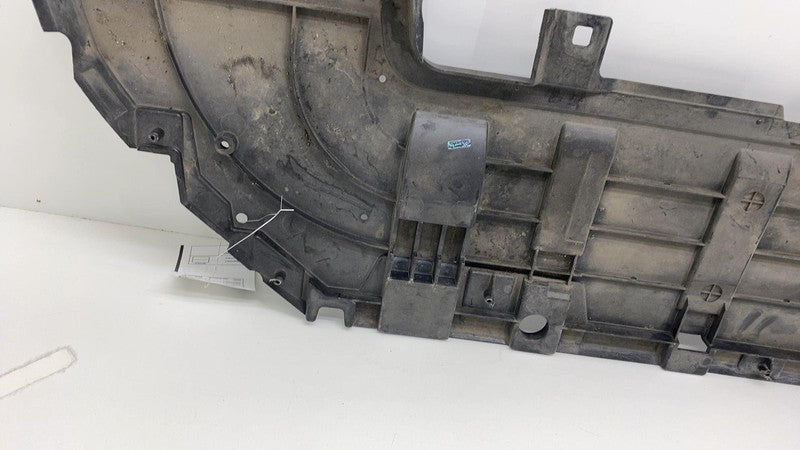 31404141 2016-2024 Volvo XC90 Front Bumper Lower Air Guide Splash Guard Shield Panel Assy