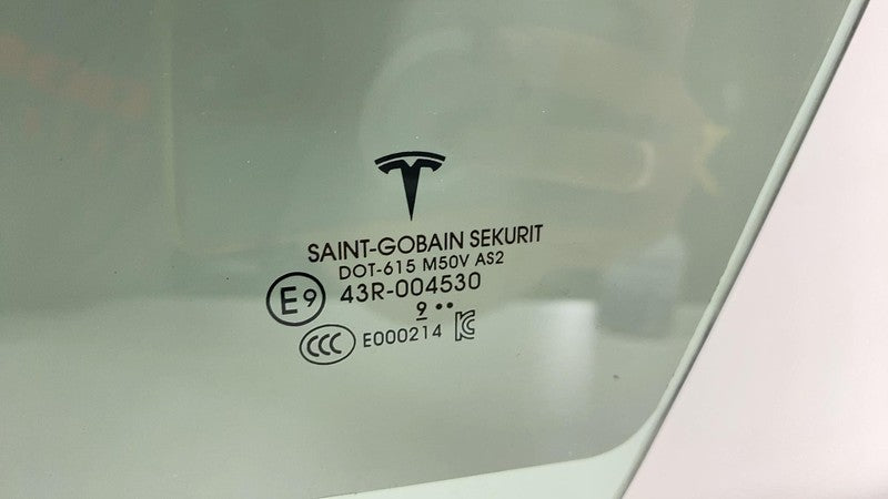 E9 43R-004530 ⭕ 2017-2019 Tesla Model 3 Front Driver Side Door Window Glass Left (Single Pane)