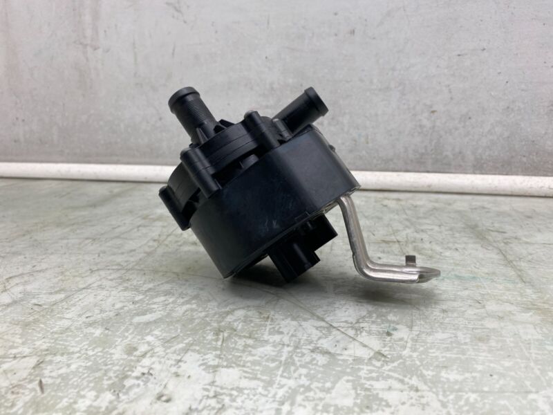 2016-2020 Tesla Model X MX Auxiliary Coolant Water Cooling Pump 1054529-00-G OEM