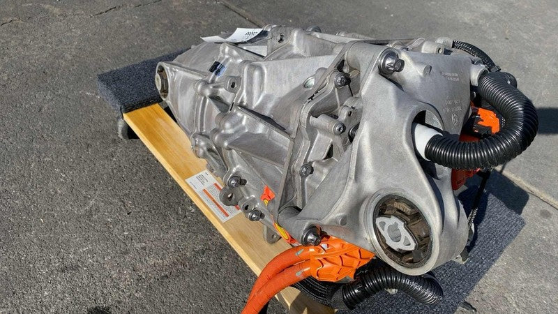 1120990 17 J ⭕ 23-25 Model 3 Rear Drive Unit Engine Electric Motor Low Current 1120990-17-J