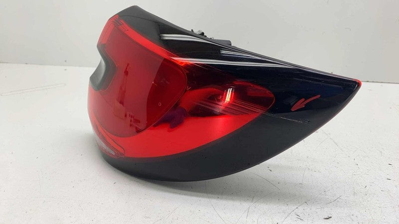 68424932AC ⭕ 2021-2025 Chrysler Pacifica Rear Right Side Outer Tail Light Lamp 68424932AC