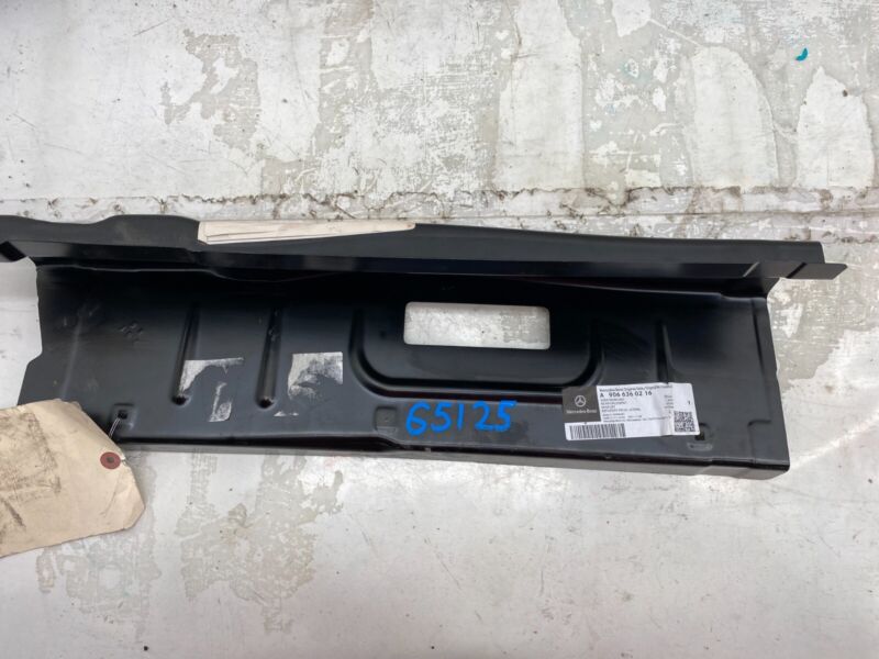 2010-2021 Mercedes-Benz Sprinter Left Lower Body Inner D-Pillar Reinforcement LH