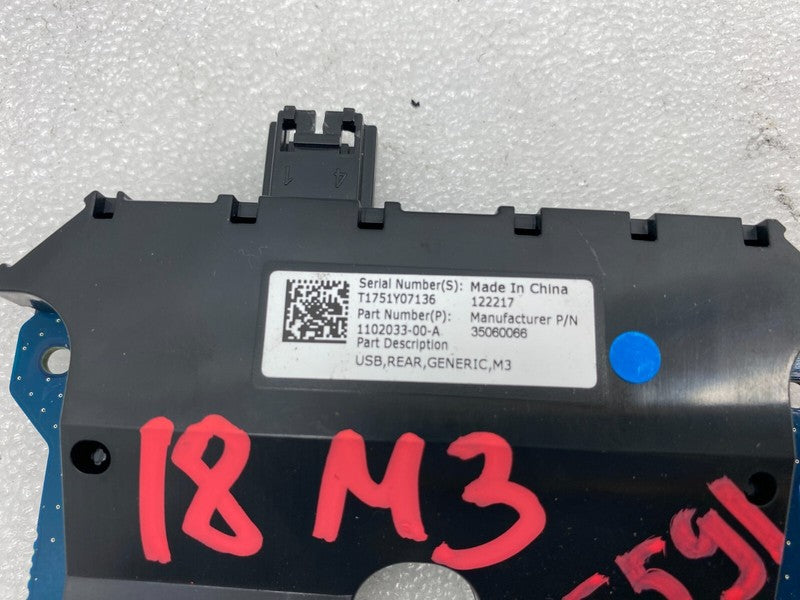 1102033 00 A ⭕ 17-23 Tesla Model 3 Rear Generic USB/AUX Control Unit Hub Module 1102033-00-A