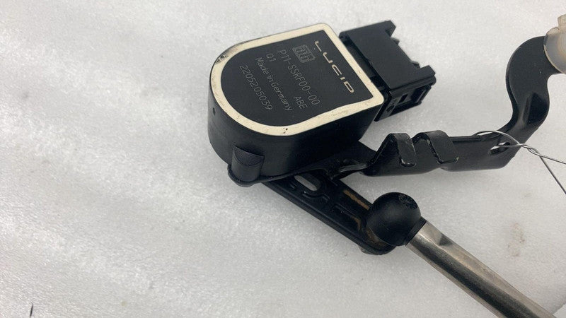 P11 SSRF00 00 ⭕2022-2024 Lucid Air Front Suspension Height Level Sensor Assembly P11-SSRF00-00