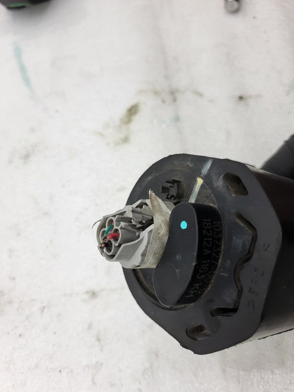 103732700G 2016-2020 Tesla Model S X Cooling System Auxiliary Water Coolant Pump FWD Assy