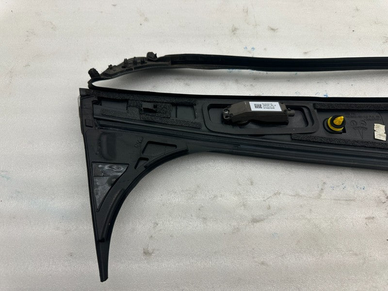 109231298D 16-20 Model X Right B-Pillar Applique Trim Molding w/ Camera & Seal 1092312-98-D