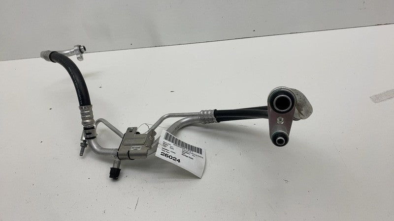 PT00013914E ⭕22-24 R1T R1S Front Air Condition Line A/C Compressor Suction Pipe PT00013914-E