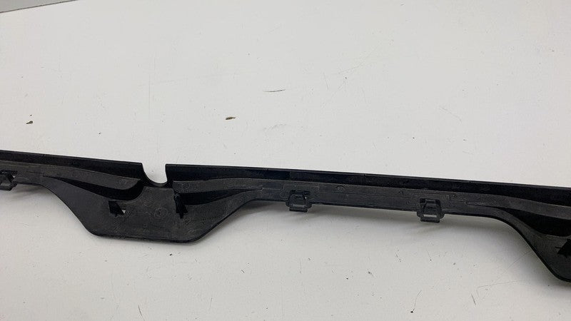 PT00028767 ⭕22-24 Rivian R1T R1S Front Hood Windshield Hider Flange Trim Molding PT00028767