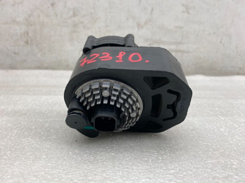 6008047-00 2012-2015 Tesla Model S MS Battery Coolant System Auxiliary Water Pump Assembly