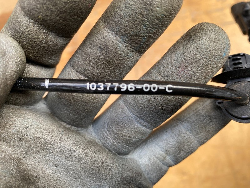 103779600C ⭕ 16-20 Model X Rear Left or Right Anti-Lock ABS Wheel Speed Sensor 1037796-00-C