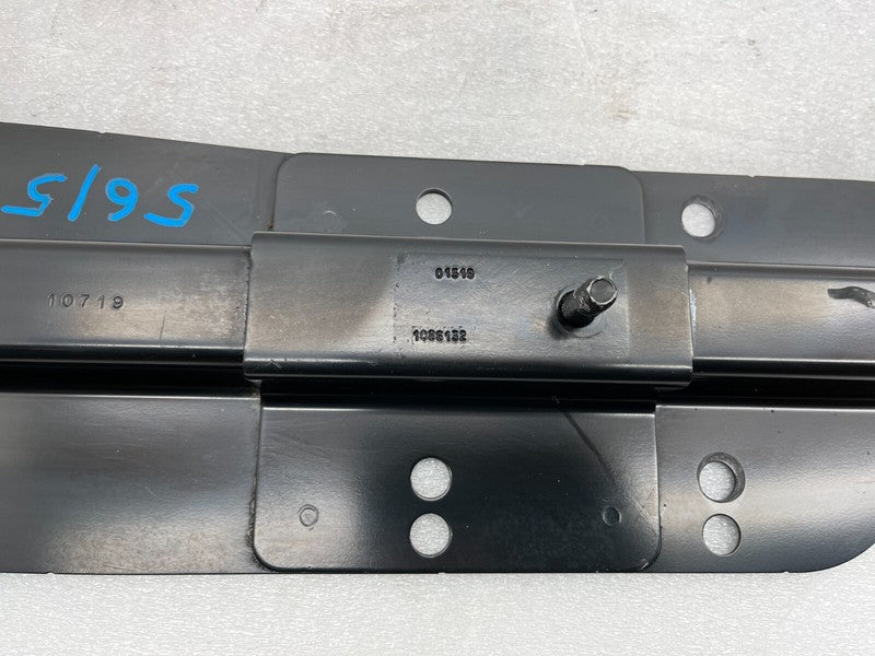 1086130 ⭕ 2016-2020 Tesla Model X Rear Driver Side 2nd Row Seat Mounting Bracket Left LH