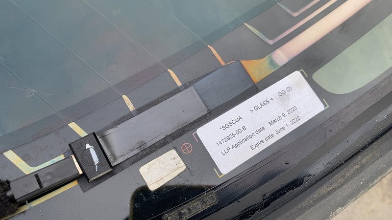 ⭕ 17-20 Model 3 M3 Rear Trunk Panoramic Backlite Glass Back Section 14