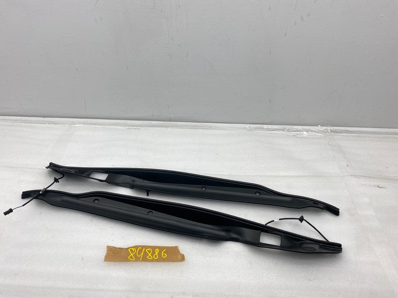 6007576 00 ⭕ 12-23 Model S MS Left & Right Tailgate Pinch Sensor Trim 6007576-00/6007570-00