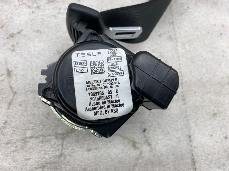 1089186 05 D 16-20 Model X Rear Left or Right 2nd Row Seat Seat Belt & Retractor 1089186-05-D