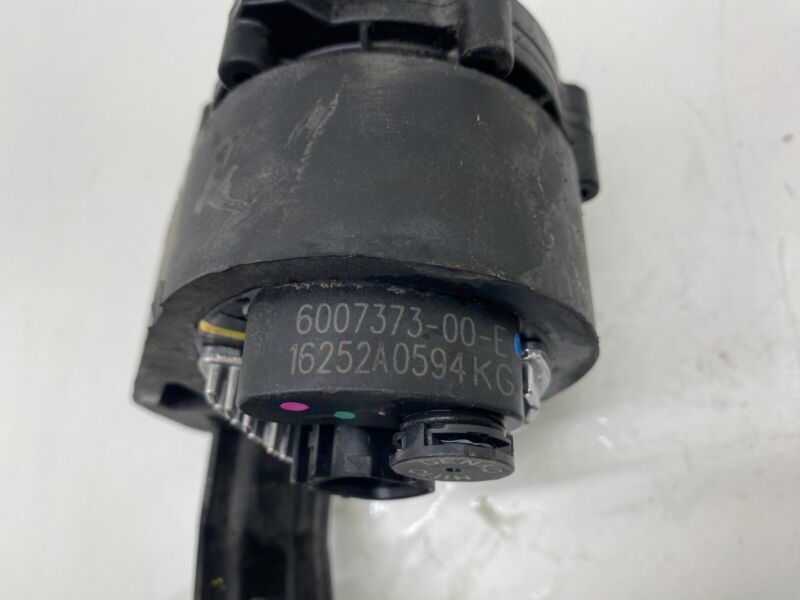 2012-2015 Tesla Model S MS Cooling System Pump Motor Inverter Coolant Assembly