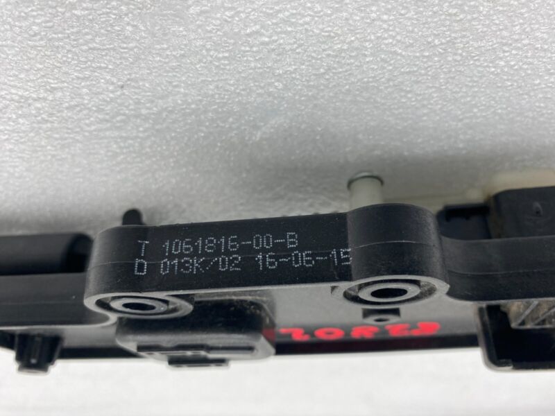 106181600B ⭕ 16-20 Model S X Front Left Secondary Hood Actuator Cable Release 1061816-00-B