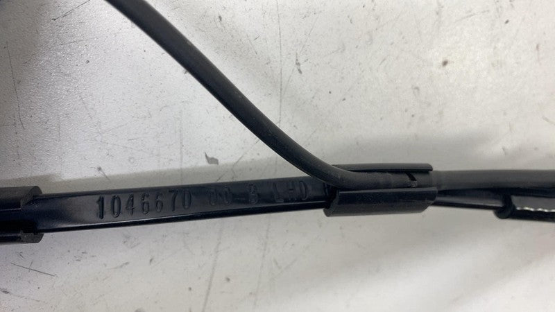 ⭕ 16-20 Tesla Model X Front Passenger Side Windshield Wiper Arm Right