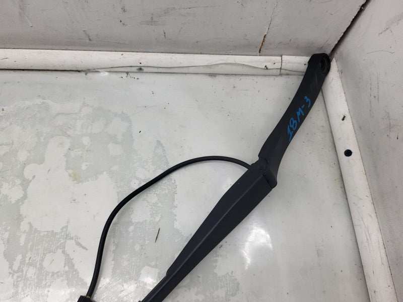 107672900A ⭕ 2017-2022 Tesla Model 3 Front Windshield Wiper Arm & Blade Right 1076729-00-A