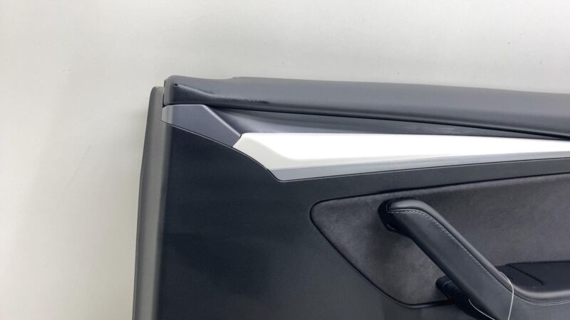 🍩 21-23 Tesla Model 3 Front Passenger Side Interior Door Panel Trim Card Right