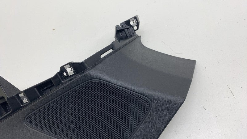 9Y3.867.246 ⭕2019-2024 Porsche Cayenne Rear Right Quarter D-Pillar Trim w/ Speaker 9Y3867246