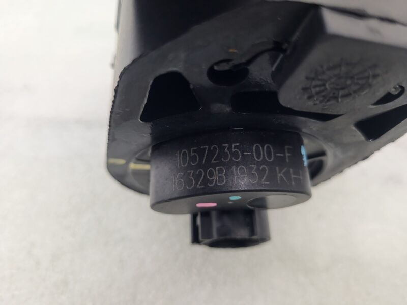 105723500F 2016-2020 Tesla Model S MS Electric Auxiliary Coolant Water Pump w/ Bracket Assy