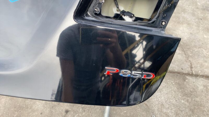 E6 43R-000319 2012-2015 Tesla Model S Rear Tailgate Hatch Panel w/ Liftgate Glass Black - PBSB