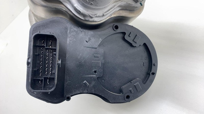 2024 Tesla Cybertruck Power Brake Booster Master Cylinder Reservoir OEM Assembly