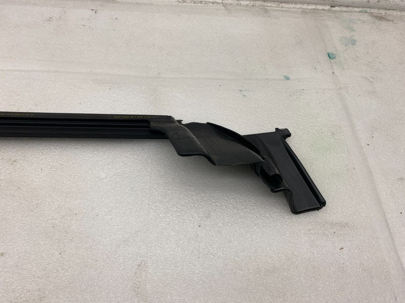 1090503 00 F ⭕ 17-23 Tesla Model 3 Rear Left Door Window Inner Belt Rubber Seal 1090503-00-F