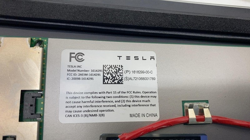 149670700A 2021-2024 Tesla Model S MS Driver Side B-Pillar Applique Glass w/ Camera Left LH