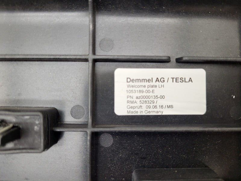 1053189 00 E ⭕ 16-20 Model X Front Driver Door Sill Step Welcome Plate Trim Left 1053189-00-E