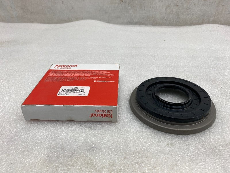 711050 ⭕Mercedes-Benz C350e CLS550 Federal-Mogul National Axle Differential Seal 711050