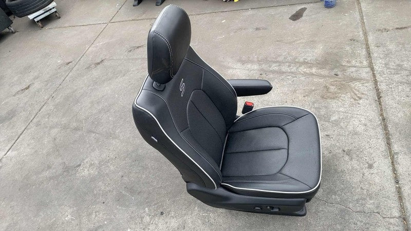 ⭕ 17-25 Chrysler Pacifica Front Passenger Side 1st Row Bucket Seat Black Right