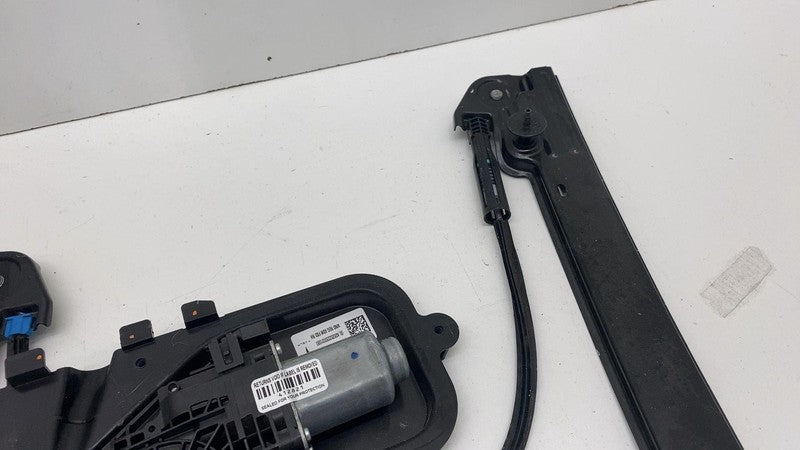 1096621-20-J ⭕ 2017-2023 Tesla Model 3 Front Right Door Window Regulator & Motor 1096621-20-J