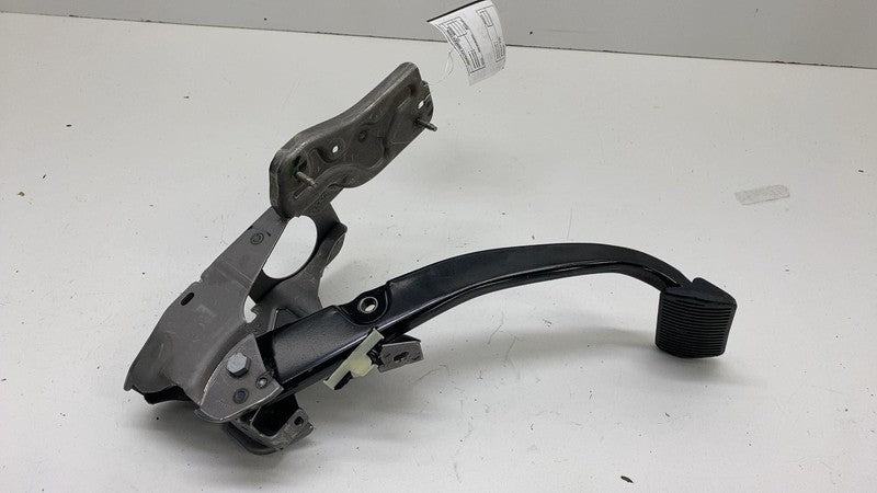 NJ9C-2D094-AB ⭕ 2021-2024 Ford Mustang Mach-E Brake Stop Foot Pedal & Bracket NJ9C-2D094-AB