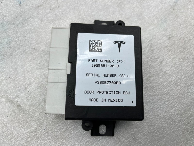 1055891 00 D ⭕16-23 Model X Rear Left Falcon Door Ultrasonic Control Module Unit 1055891-00-D