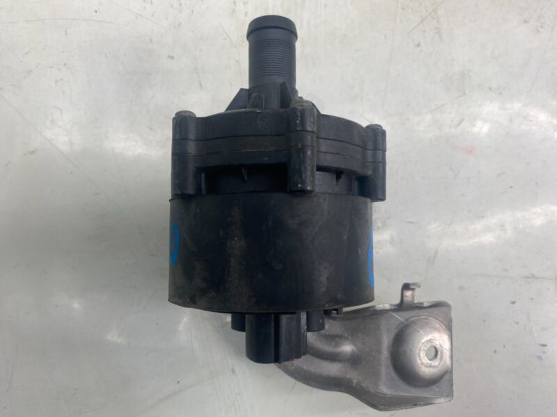 2016-2020 Tesla Model X MX Auxiliary Coolant Water Cooling Pump w/ Bracket Assy