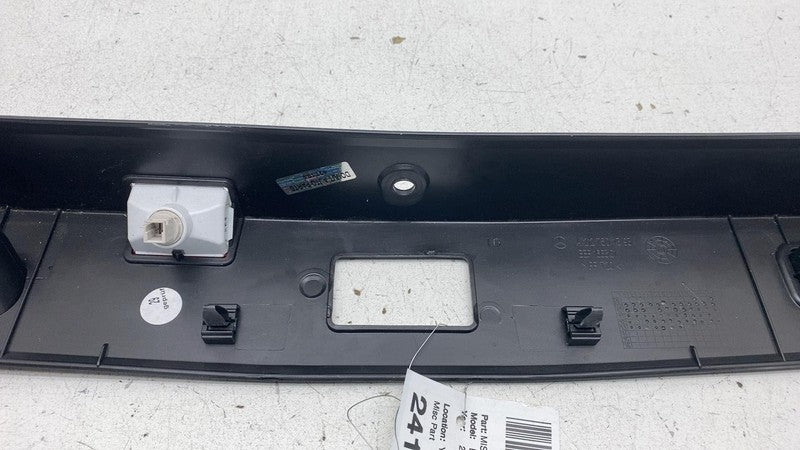 A 212 750 13 93 ⭕ 10-16 Mercedes W212 E400 E350 E550 Sedan Rear Trunk Tailgate Trim A2127501393