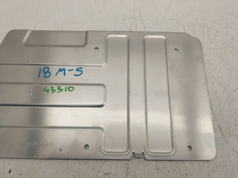 1013499 00 F 2012-2020 Tesla Model S Passenger Side Footwell Mount Support Bracket Right Assy