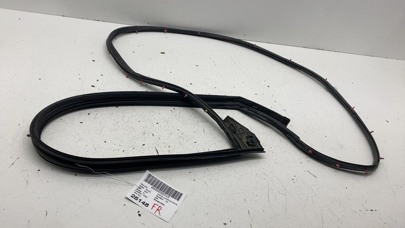 ⭕ 23-25 Toyota Prius Front Right Door Body Weatherstrip Rubber Seal 67
