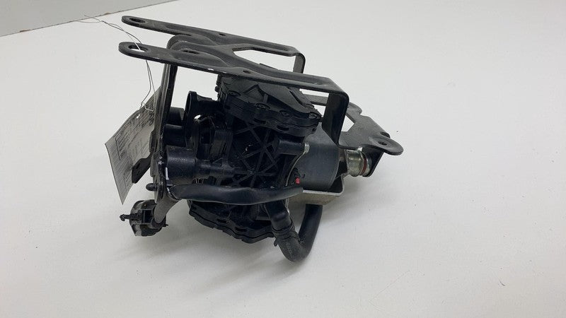 105074 2012 2013 2014 2015 Tesla Model S Brake Servo Booster Vacuum Pump Assembly OEM