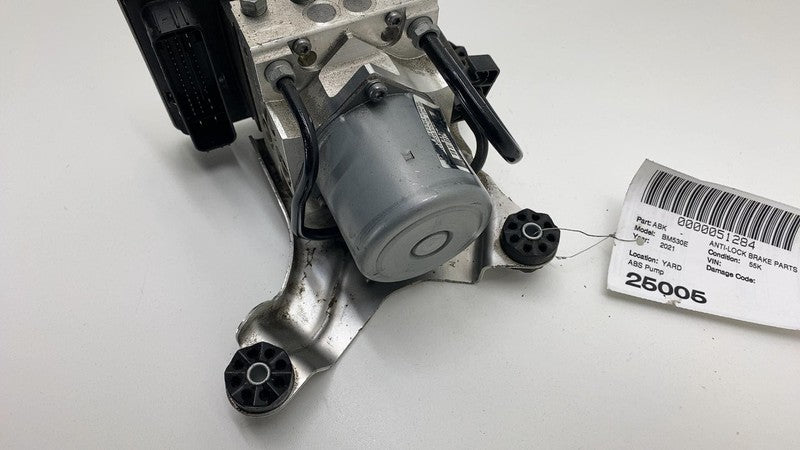 5A3EAB4 01 2021 BMW 530e Engine ABS Anti-Lock Brake Pump Control Module Unit w/ Bracket OEM