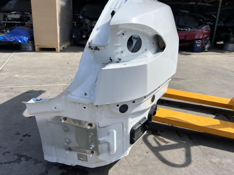 2012-2016 Tesla Model S Rear Quarter Panel Structural Cutout Right RH White PBCW