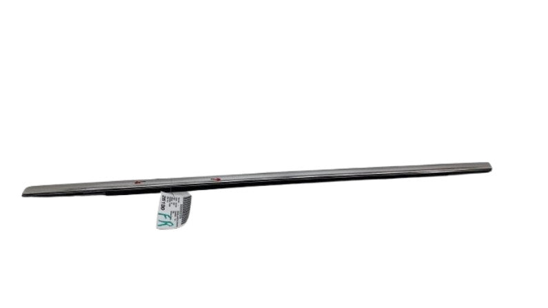 ⭕ 18-21 Lincoln Navigator Front Right Side Door Window Belt Molding Ch